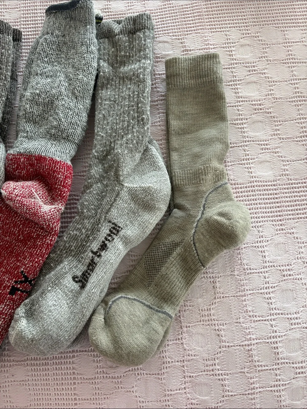 Men’s XL 4 pairs smartwool socks
